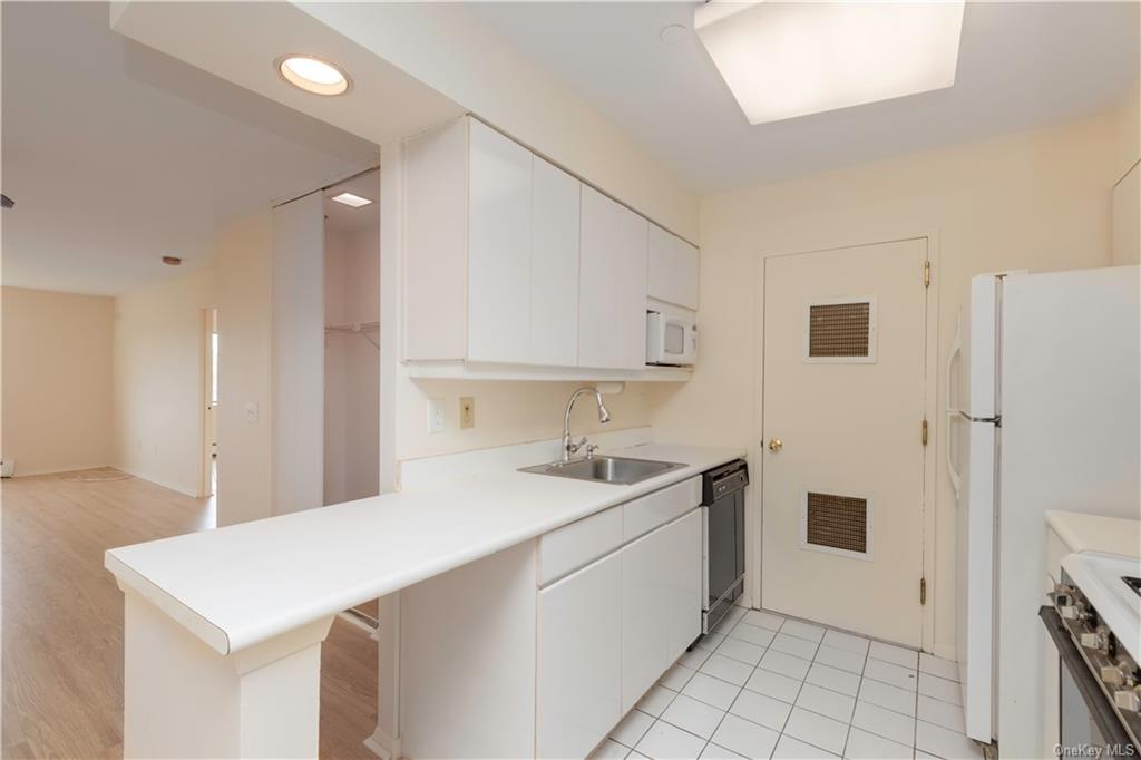 21 Lake Street #6D, White Plains, New York image 12