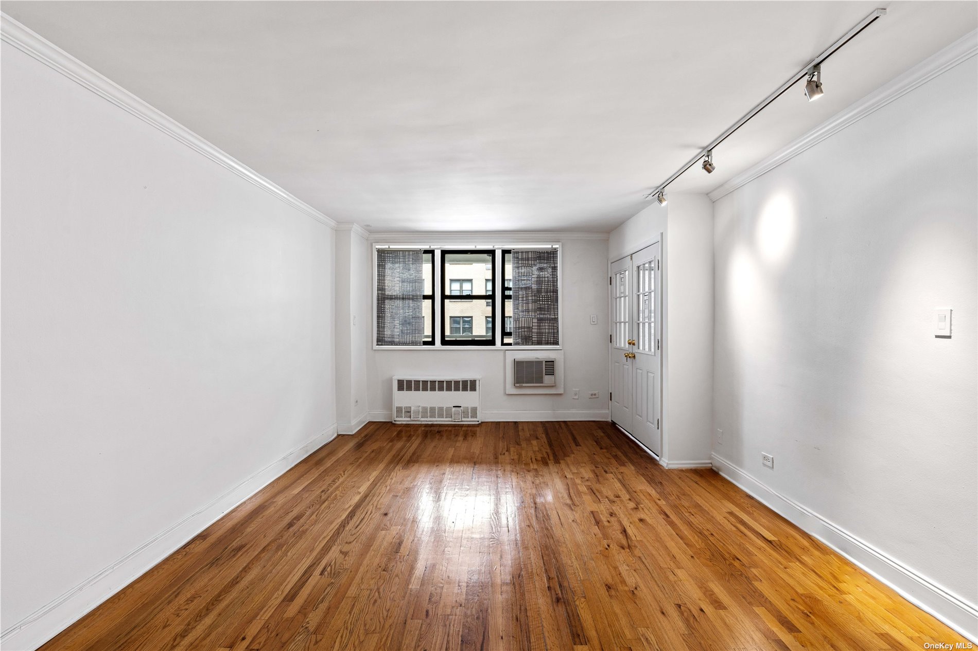 37-30 73 Street #5D, Jackson Heights, New York image 5