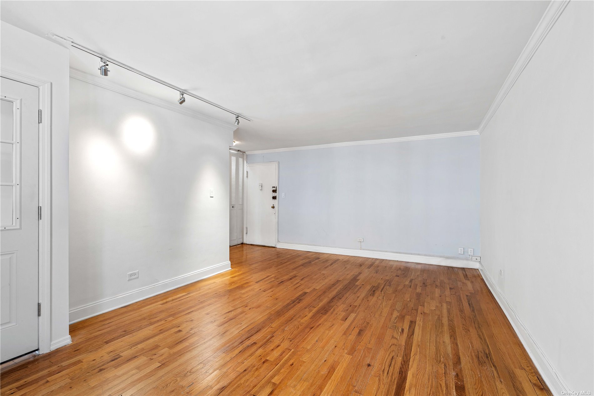 37-30 73 Street #5D, Jackson Heights, New York image 7