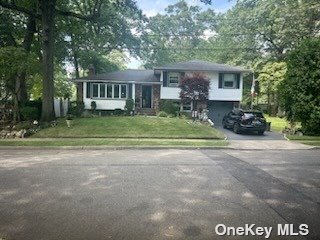 55 Soundview Avenue, Oyster Bay, New York image 1