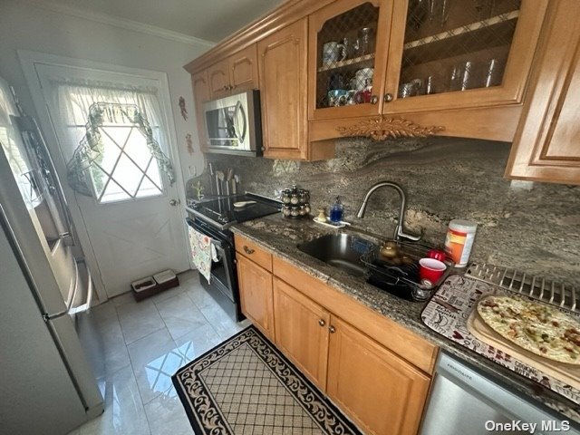 Photo 5 of 17 of 828 Bermuda Road house