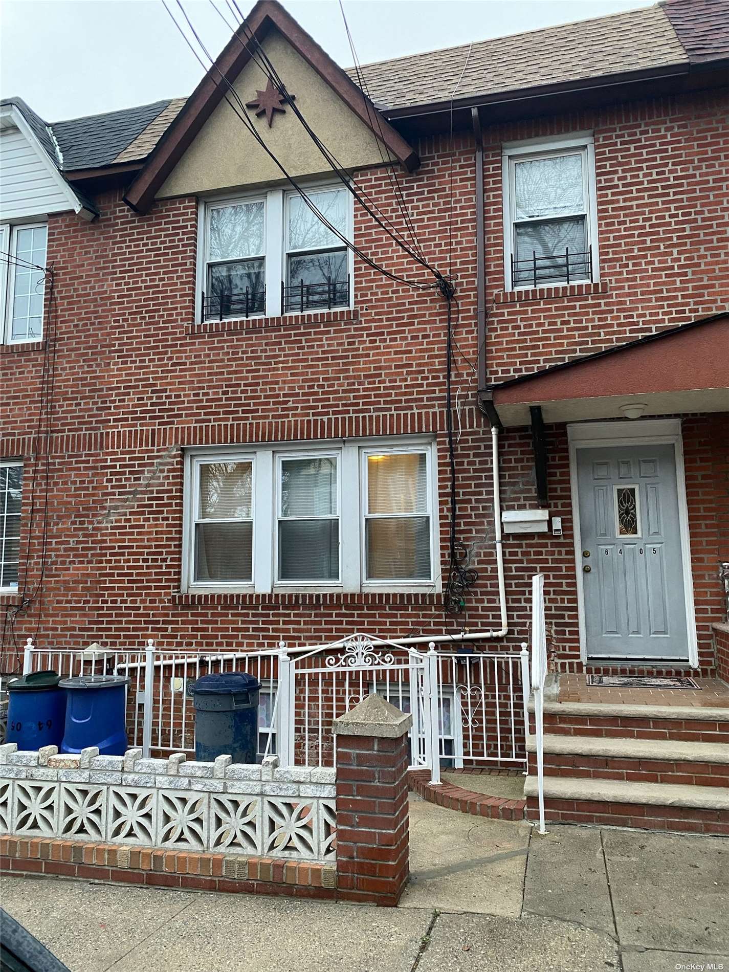 70th Street, Middle Village, Queens, NY - 6 Bedrooms  
3 Bathrooms - 