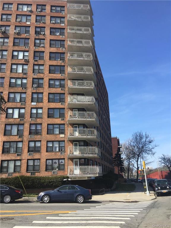 Property for Sale at 3121 Middletown Road 7H, Bronx, New York - Bedrooms: 1 
Bathrooms: 1 
Rooms: 3  - $165,000