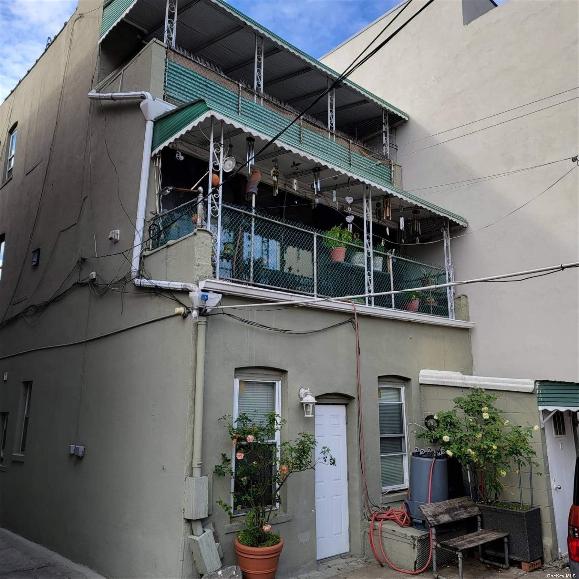 34-33 9 Street