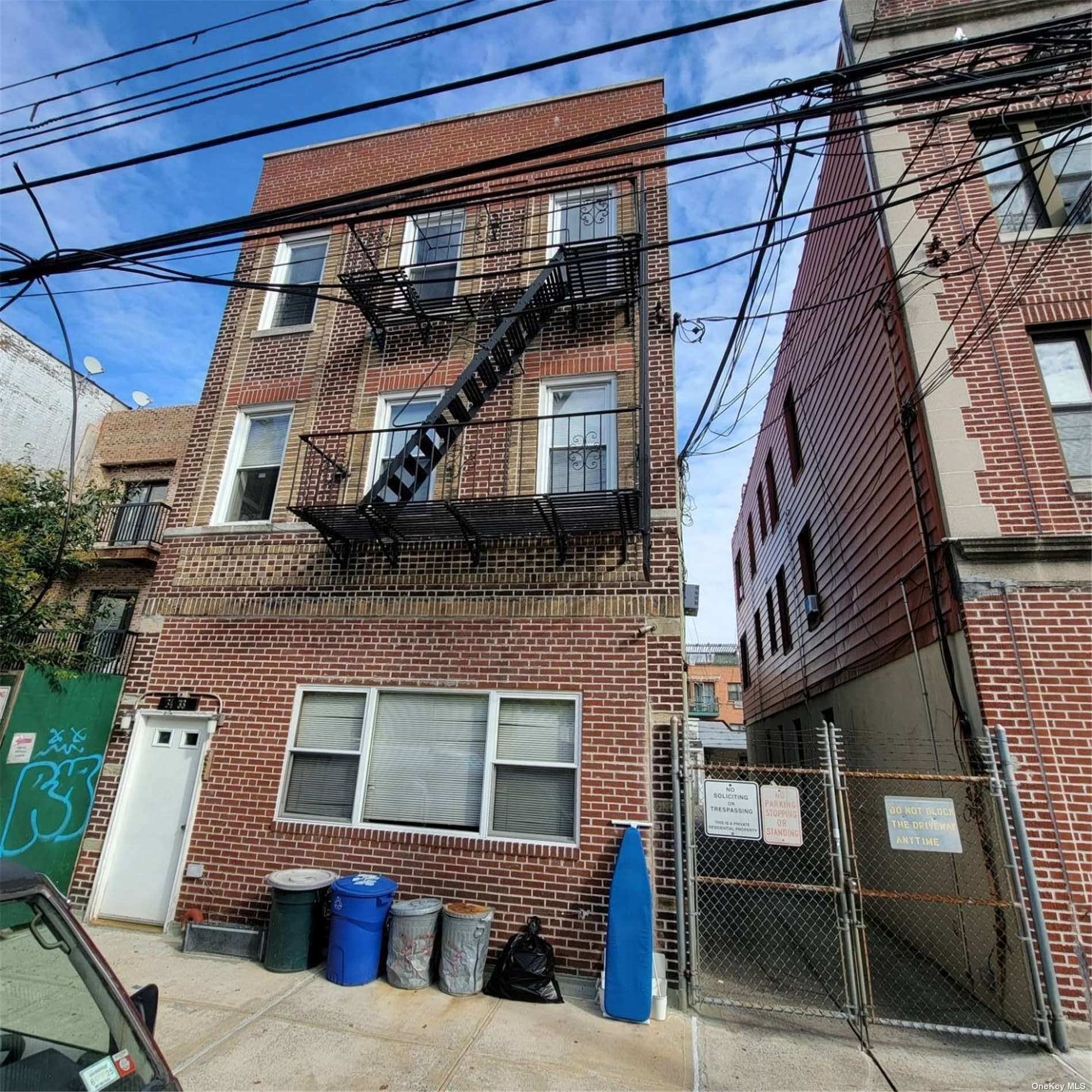 3433 9 Street, Long Island City, Queens, NY - 9 Bedrooms  
5 Bathrooms  
16 Rooms - 