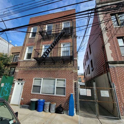 Multifamily For Sale - 34-33 9 Street<br/> Queens County, Long Island City, NY 11106