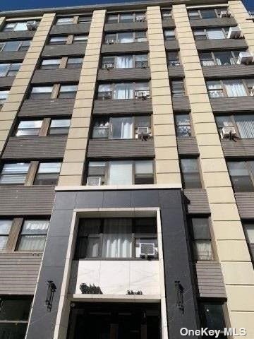 Property for Sale at 9841 64Rd Rd 7B, Rego Park, Queens, NY - Bedrooms: 3 
Bathrooms: 2 
Rooms: 8  - $599,000