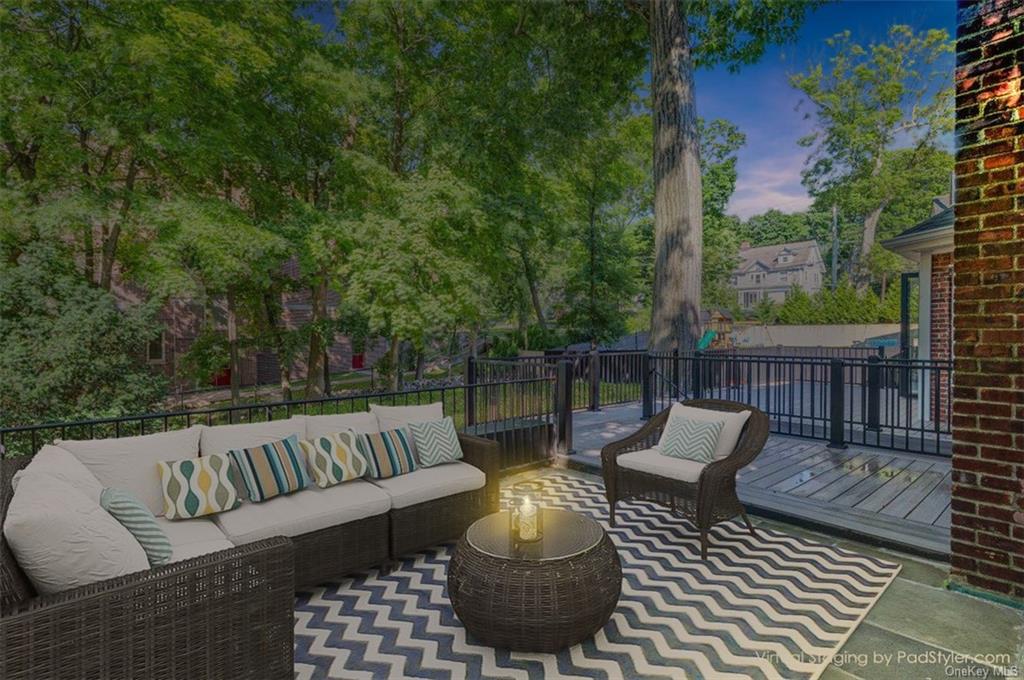 4 Woodland Place