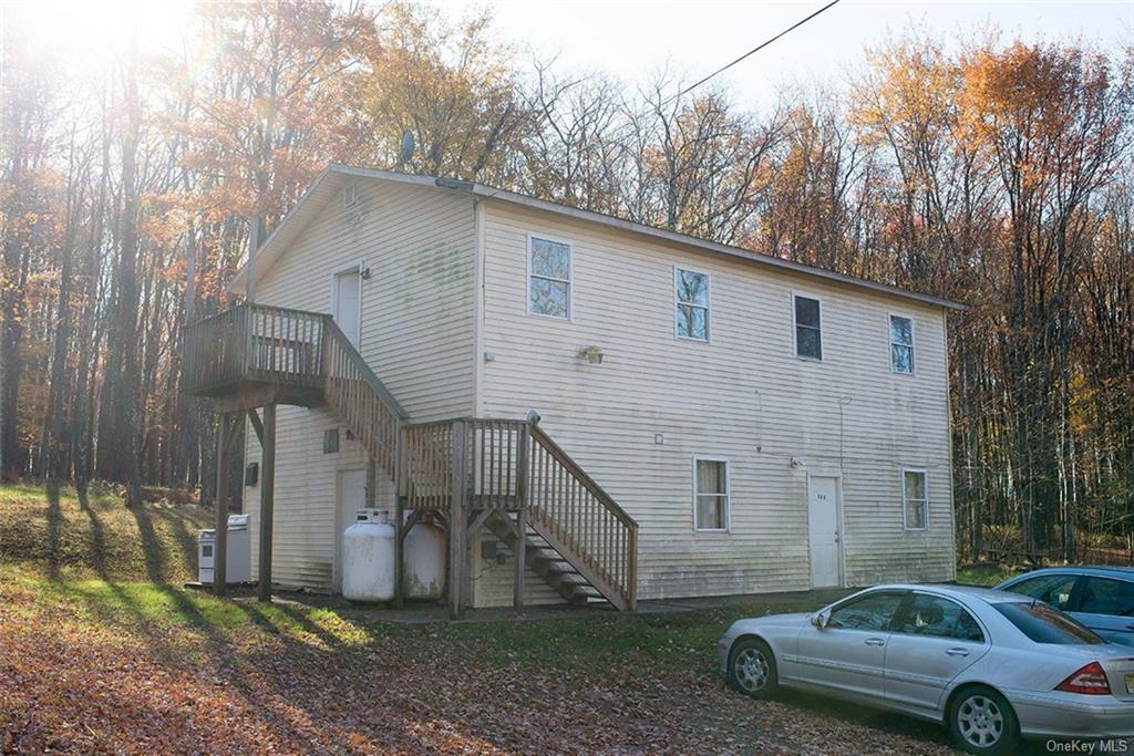 292,298,304 Wade Road