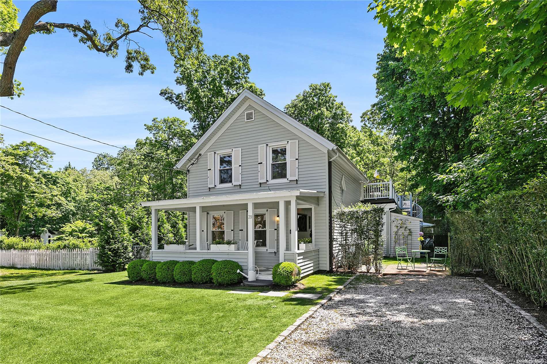 Photo 1 of 39 Hamilton Street, Sag Harbor, NY, $2,799,000, Web #: 3580411