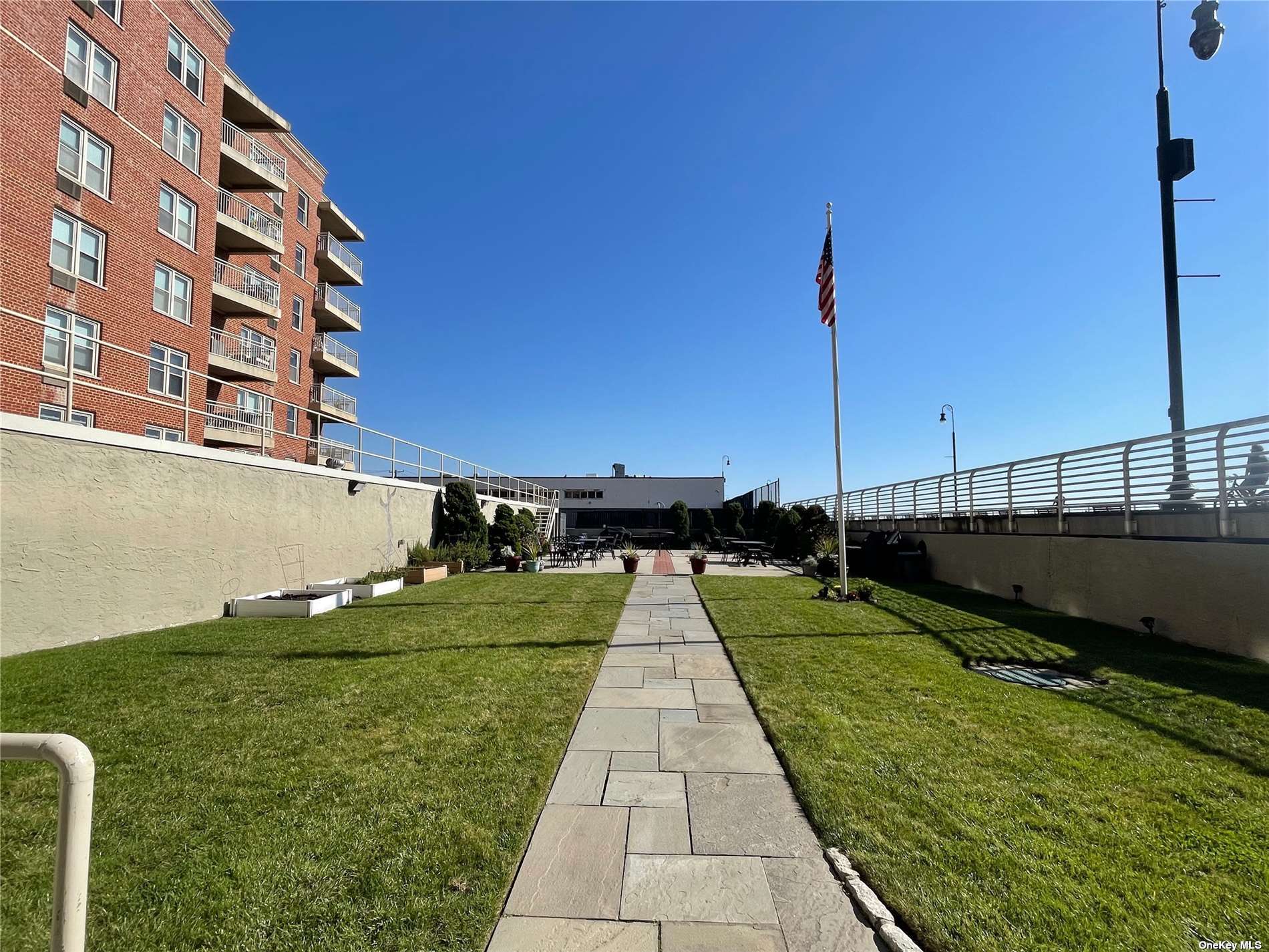 560 W Broadway #2J, Long Beach, New York image 18