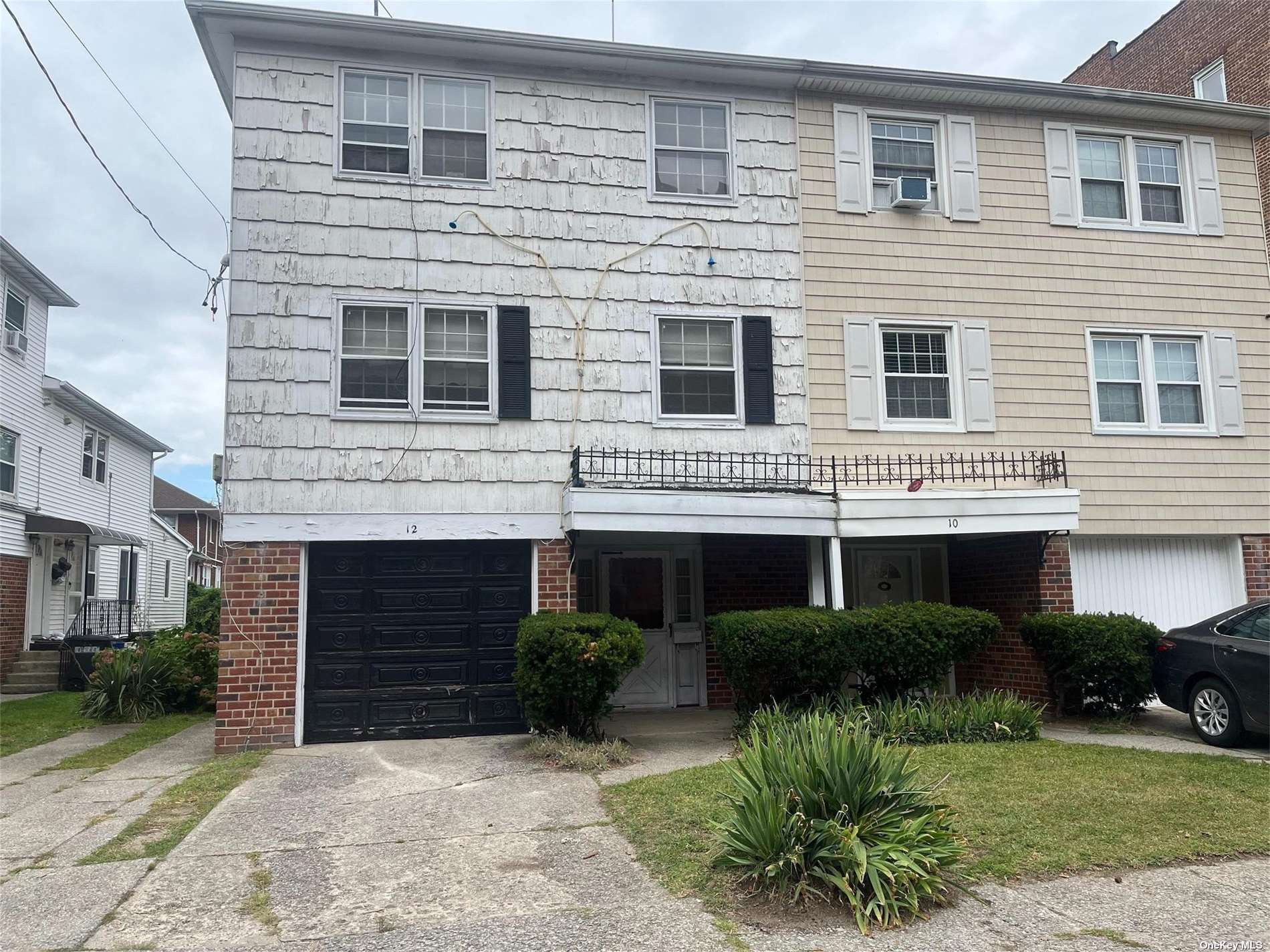 12 Garden Court, Far Rockaway, Queens, NY - 7 Bedrooms  
5 Bathrooms  
13 Rooms - 