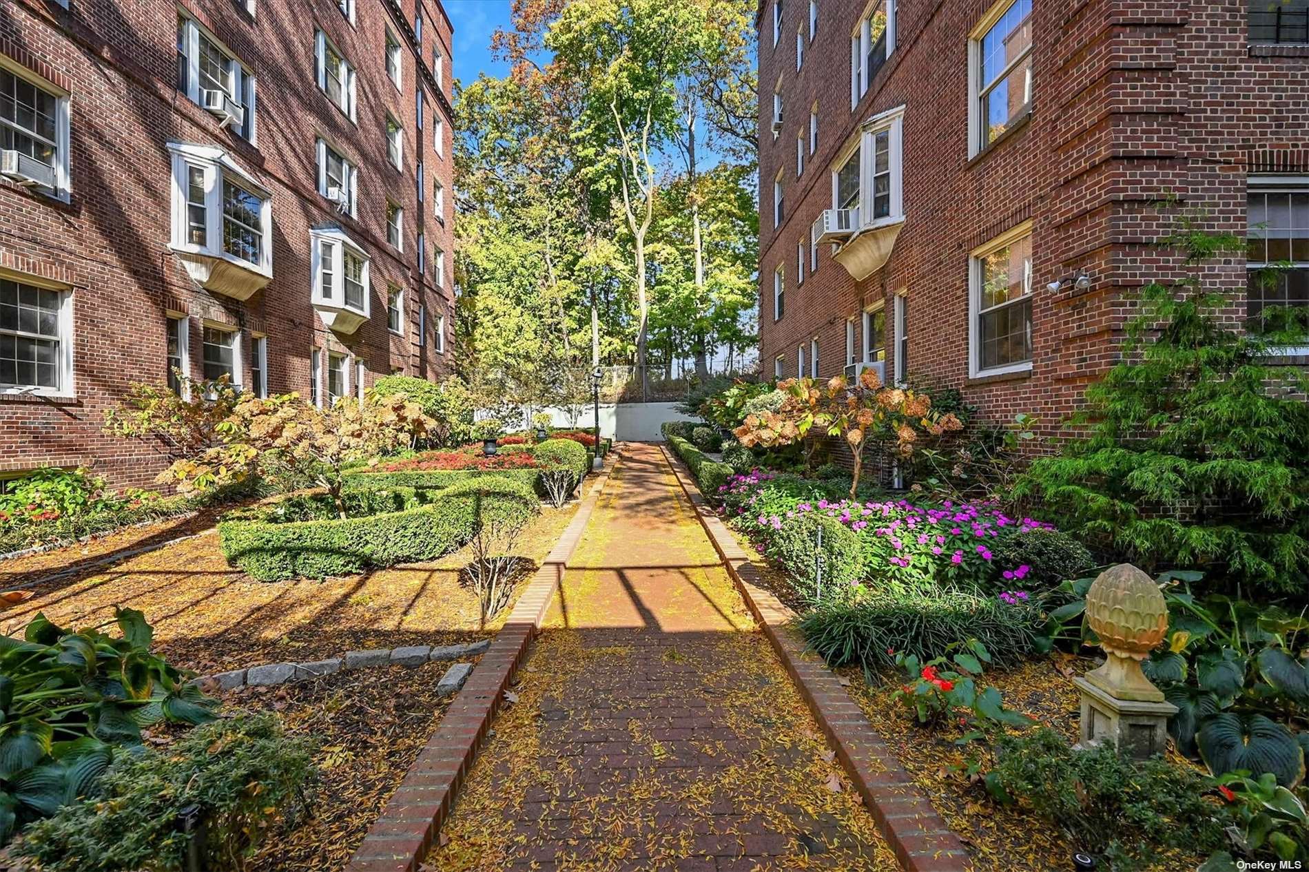 117-01 Park Lane South Ln #D2N, Kew Gardens, New York image 20