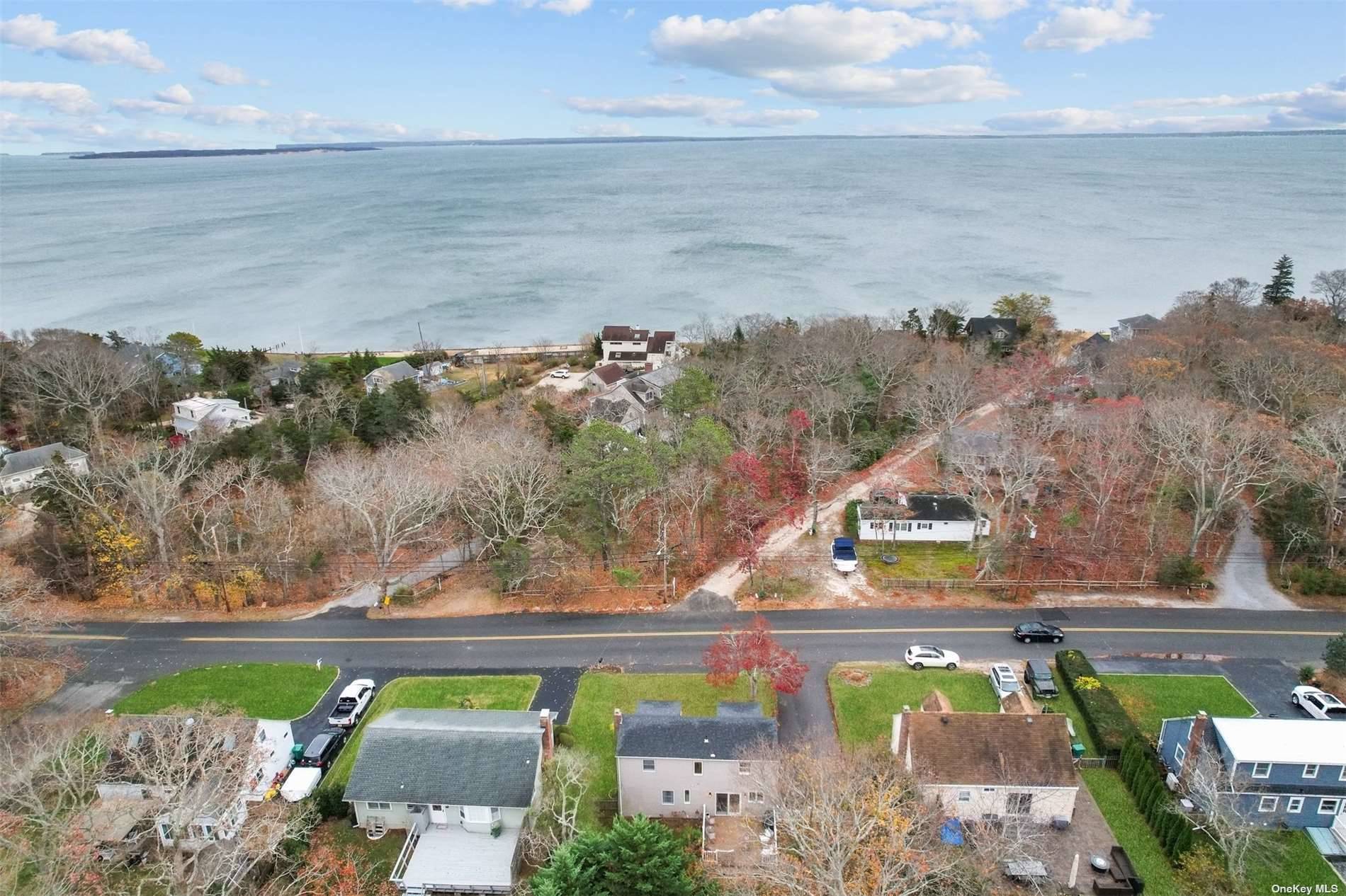 5225 Peconic Bay Boulevard, Laurel, New York image 2