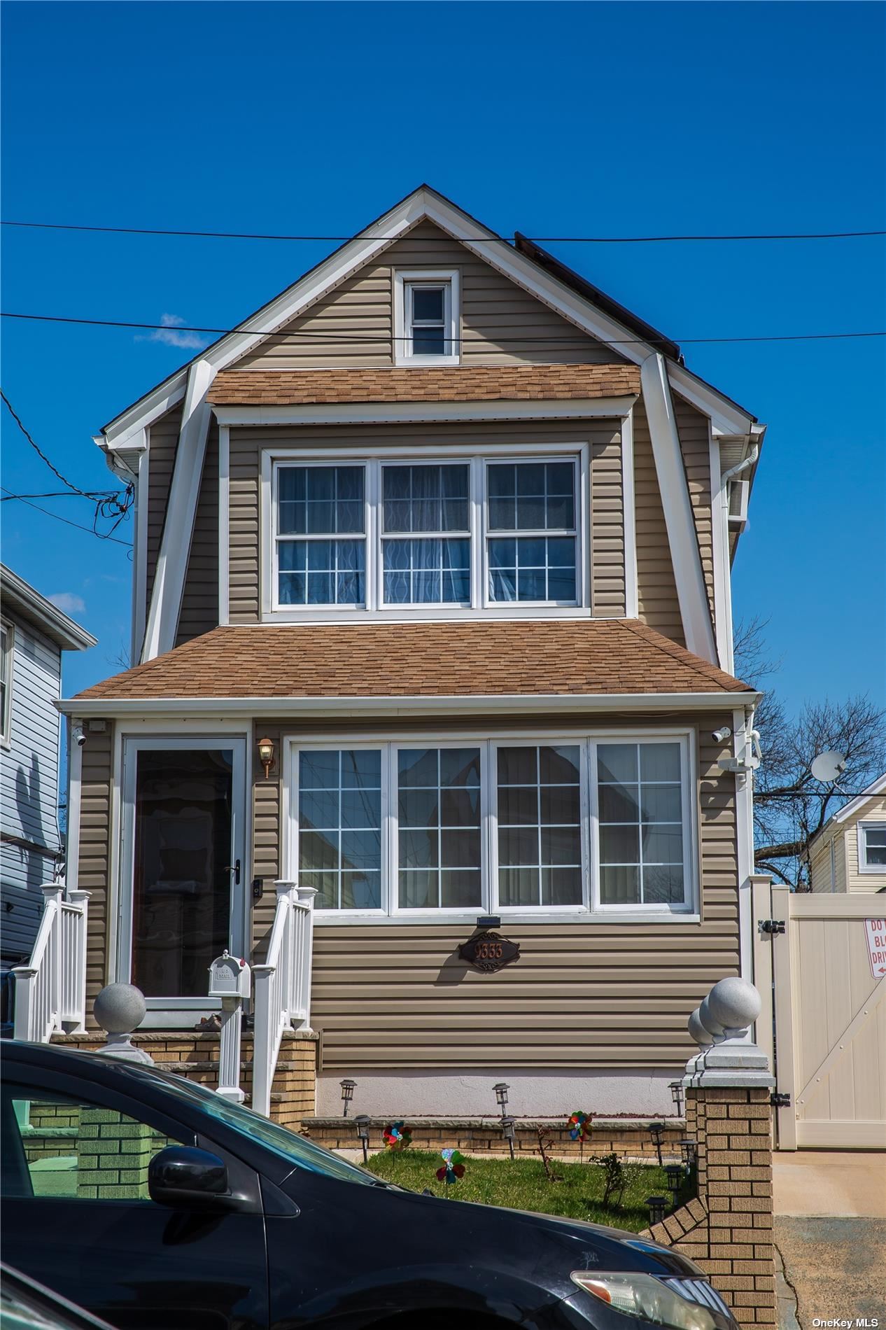 Property for Sale at 207th Street, Queens Village, Queens, NY - Bedrooms: 3 
Bathrooms: 3 
Rooms: 7  - $870,000