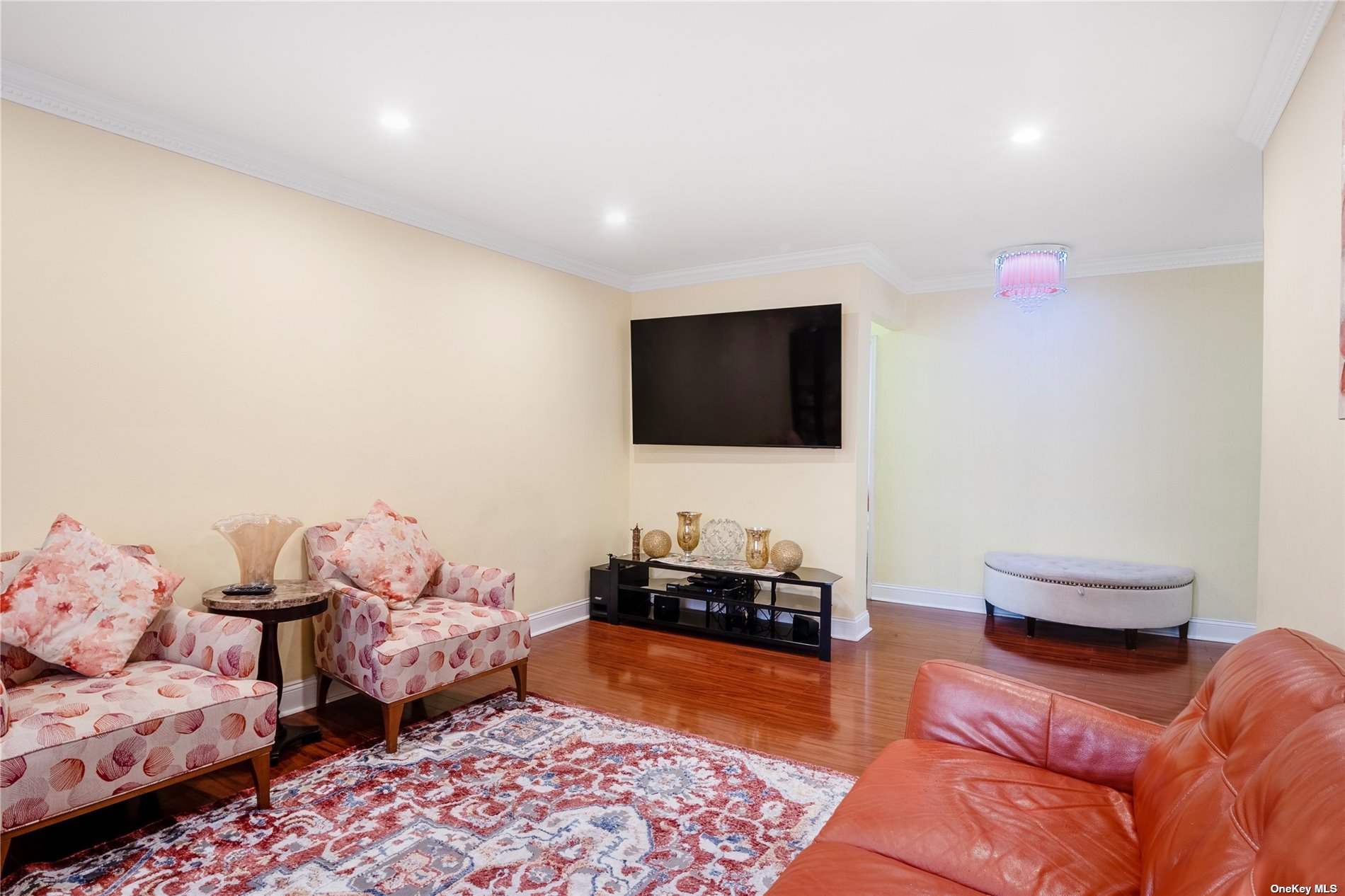 3304 Juction Blvd #4S, Jackson Heights, New York image 3