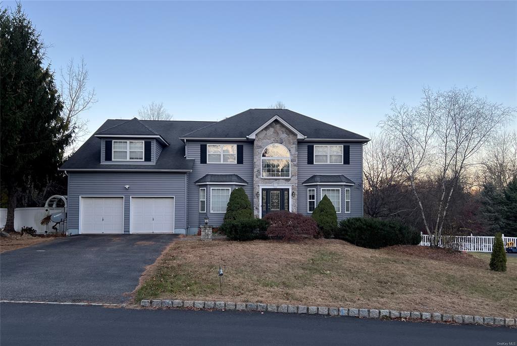 Property for Sale at 1010 Pine View, New Windsor, New York - Bedrooms: 5 
Bathrooms: 4 
Rooms: 11  - $950,000