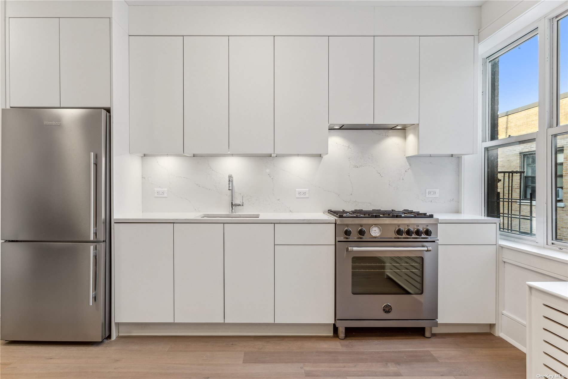 148-09 Northern Boulevard 6F