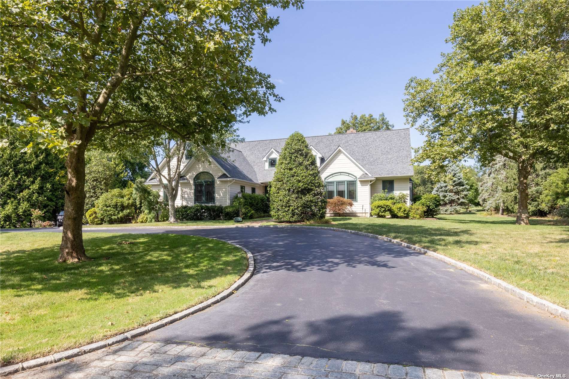 Property for Sale at 2700 Fairway Drive, Cutchogue, Hamptons, NY - Bedrooms: 4 
Bathrooms: 3  - $1,799,000