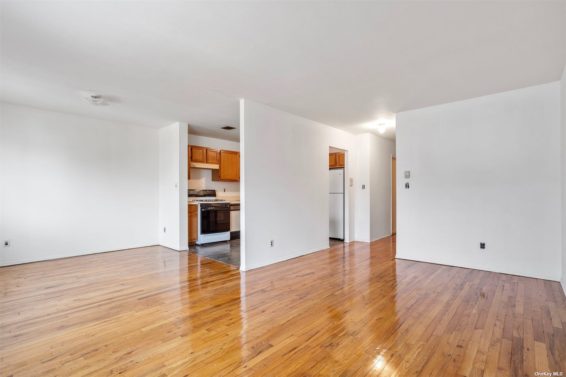 51-02 101st Street #5C, Corona, New York image 3