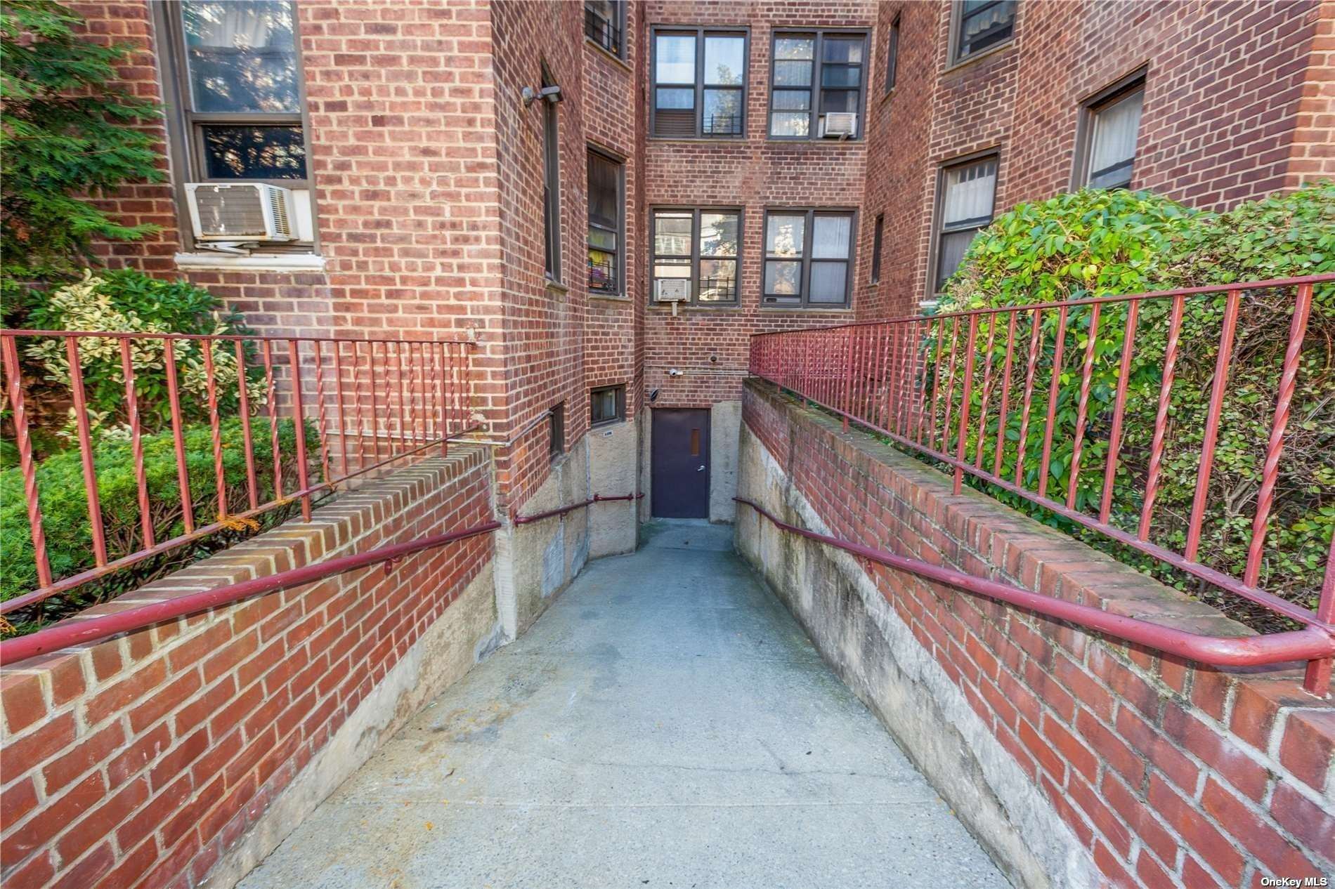 67-30 Dartmouth Street #1P, Forest Hills, New York image 14