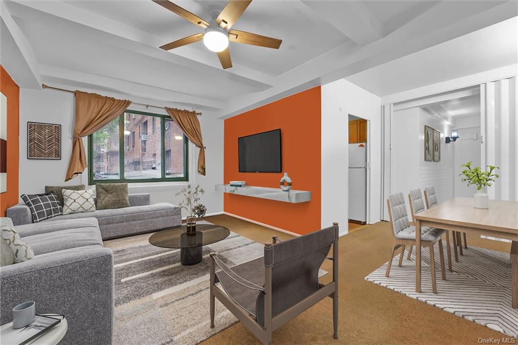 Property for Sale at 1601 Metropolitan Avenue 1C, Bronx, New York - Bedrooms: 2 
Bathrooms: 1 
Rooms: 5  - $285,000