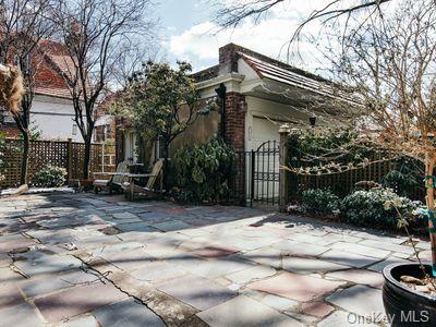 26 Summer Street, Forest Hills, New York image 3