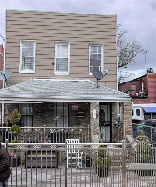 Property for Sale at 673 Oakland Place, Bronx, New York - Bedrooms: 5 
Bathrooms: 2  - $849,000