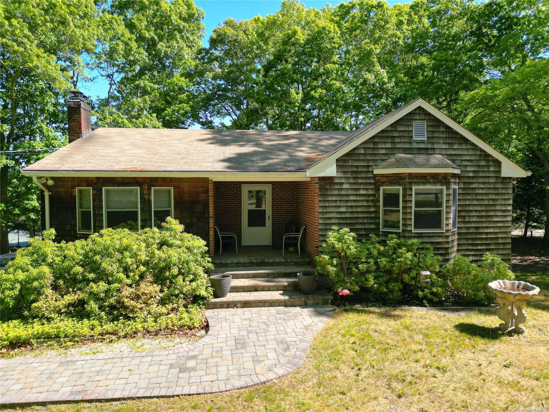 600 Water Mill Towd Road, Southampton, Hamptons, NY - 2 Bedrooms  
1 Bathrooms - 