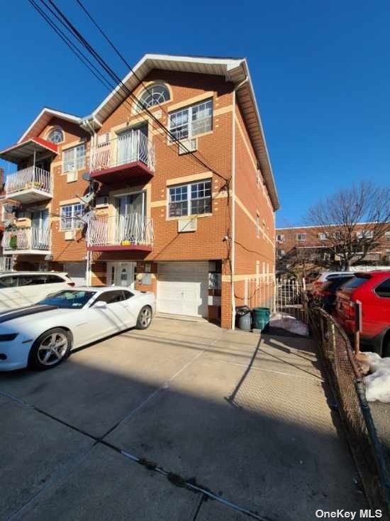 Property for Sale at 5917 Van Doren Street, Corona, Queens, NY - Bedrooms: 7 
Bathrooms: 7 
Rooms: 15  - $1,850,000