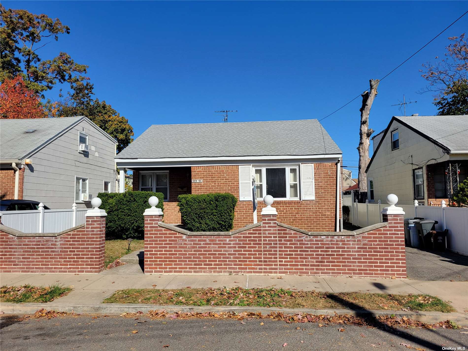 22519 109th Avenue, Queens Village, Queens, NY - 3 Bedrooms  
2 Bathrooms  
6 Rooms - 