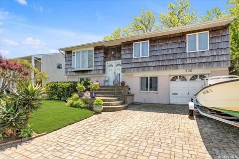 Photo of 936 Gerry Avenue, Lido Beach, NY 11561 (MLS # L3554756)