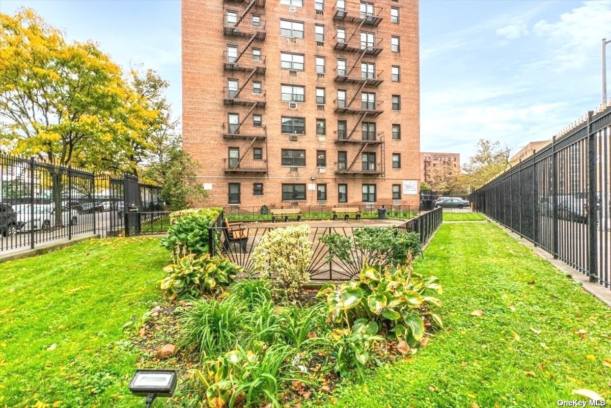 99-35 59 Avenue #5L, Corona, New York image 2