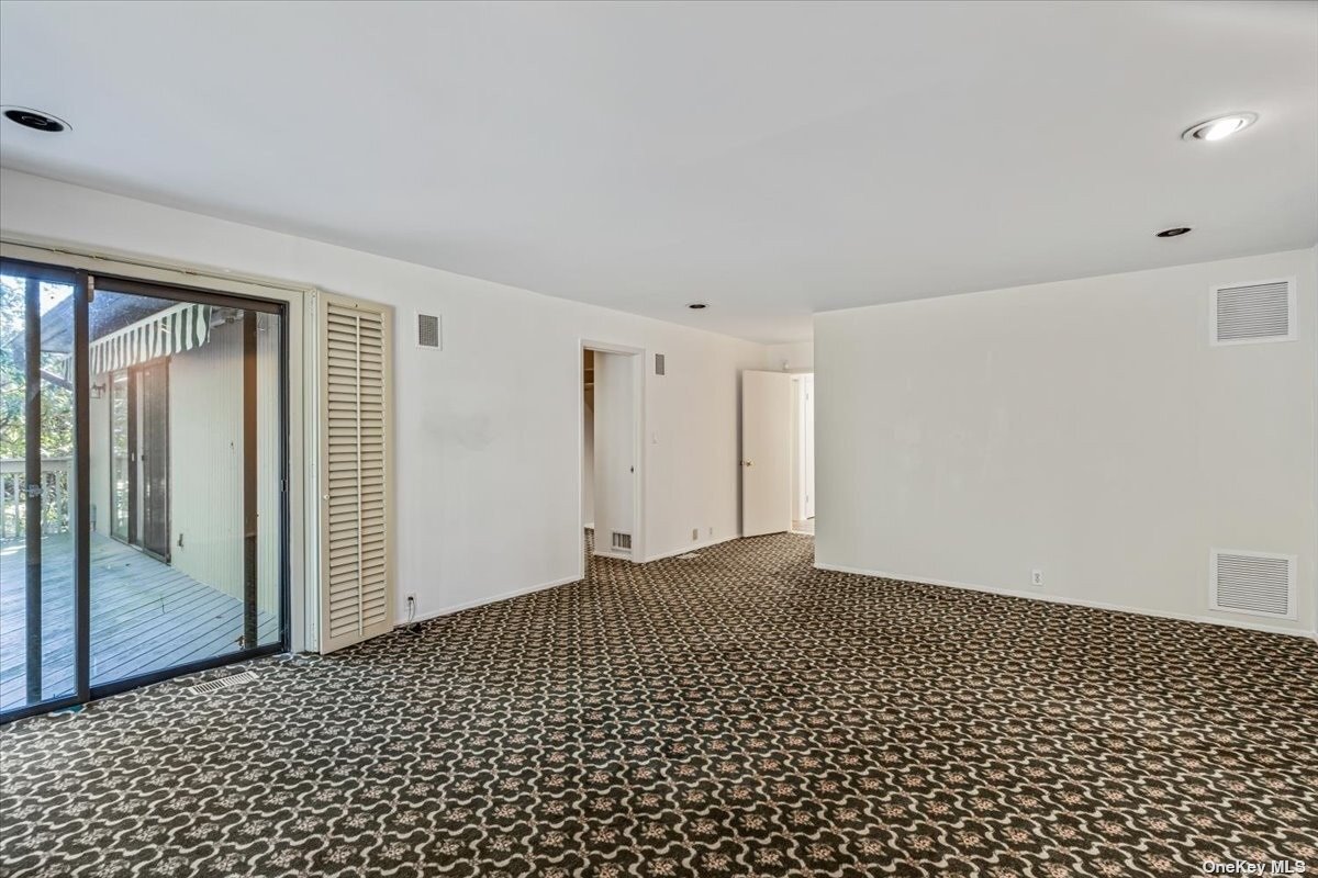 2 Doral Drive #2, Manhasset, New York image 12