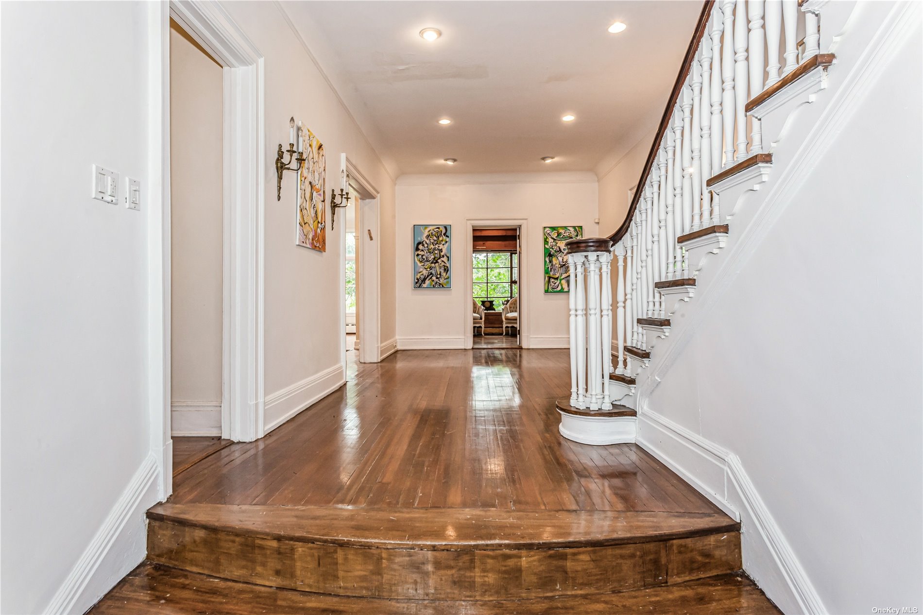 Lawrence, New York 11559, United States, 8 Bedrooms Bedrooms, ,6 BathroomsBathrooms,Residential,Pending,29452