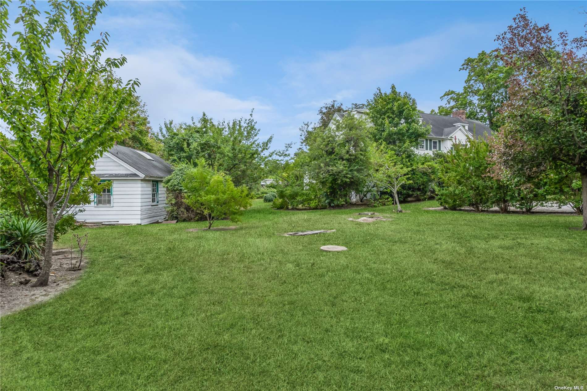 Lawrence, New York 11559, United States, 8 Bedrooms Bedrooms, ,6 BathroomsBathrooms,Residential,Pending,29452