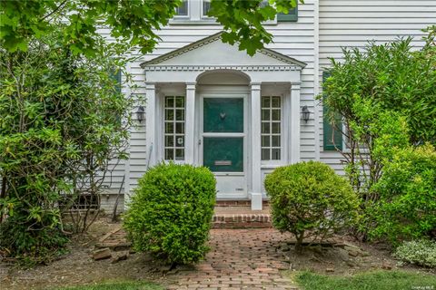 285 Ocean Avenue Lawrence NY 11559