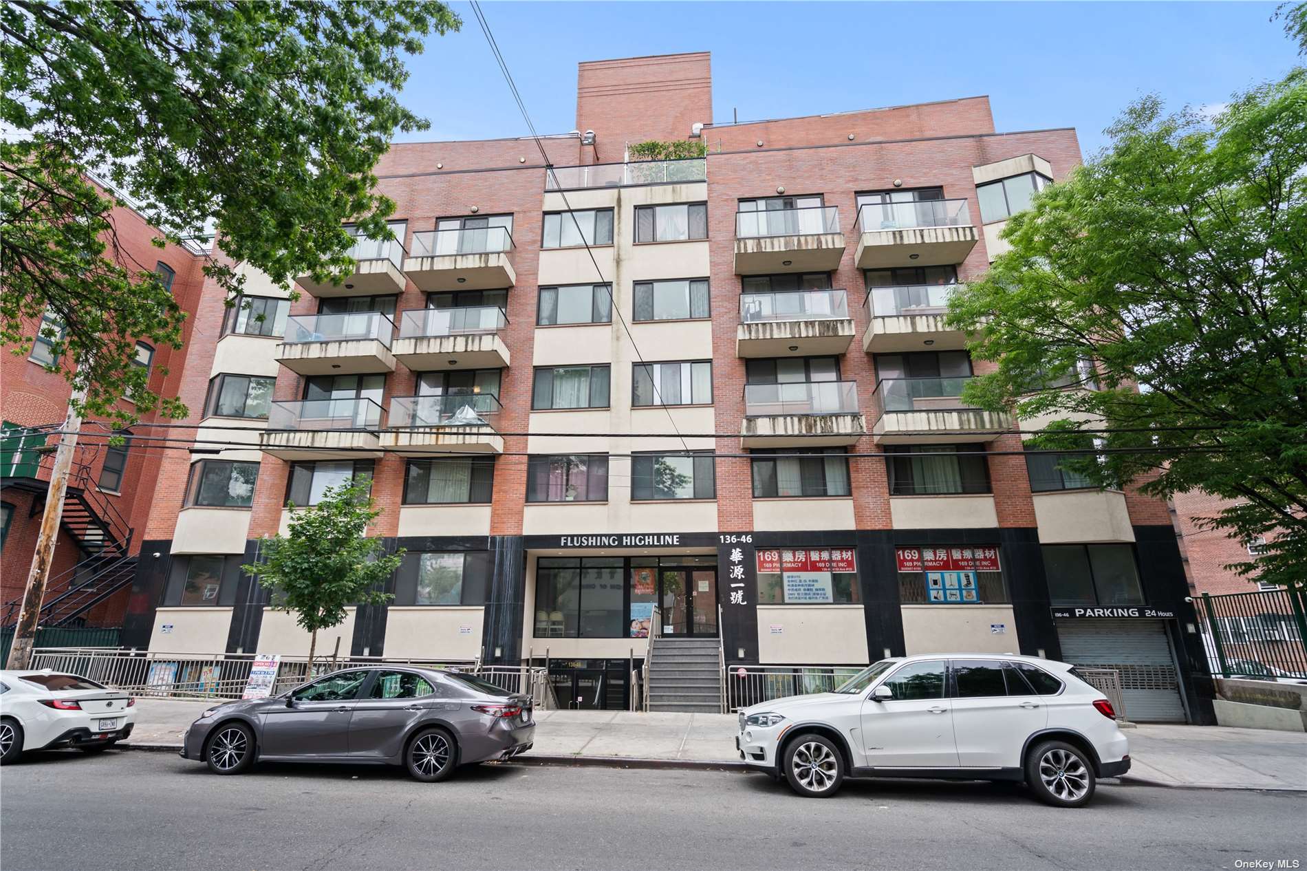 View Flushing, NY 11355 condo