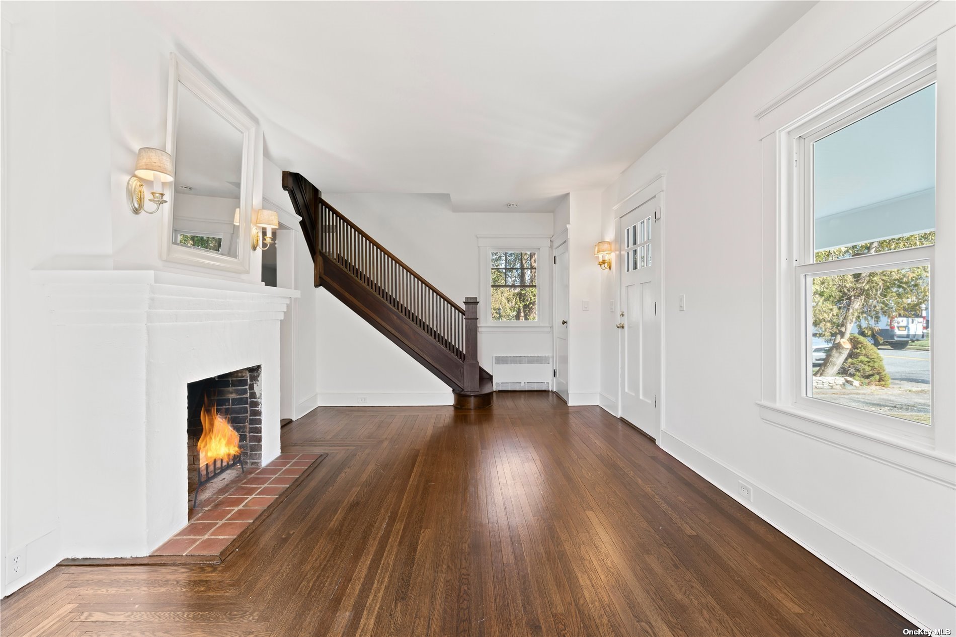 Photo 3 of 3 of 175 Nassau Road house