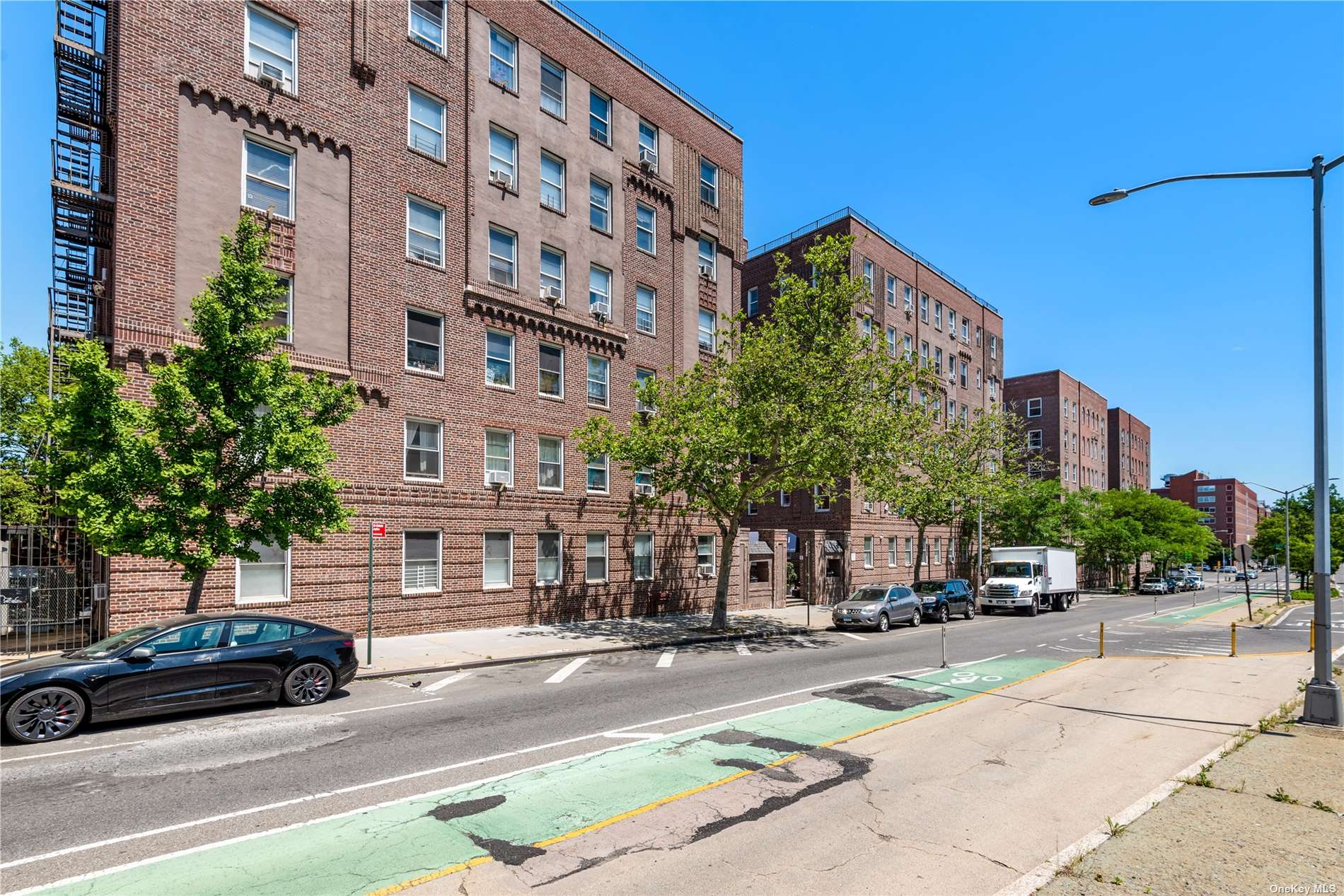 59-11 Queens Boulevard #4P, Woodside, New York image 1