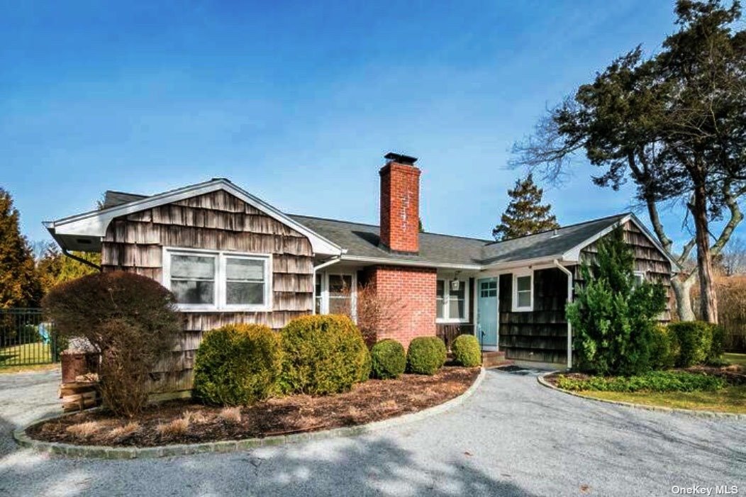 Property for Sale at 4 Godfrey Lane, Remsenburg, Hamptons, NY - Bedrooms: 3 
Bathrooms: 2  - $1,285,000