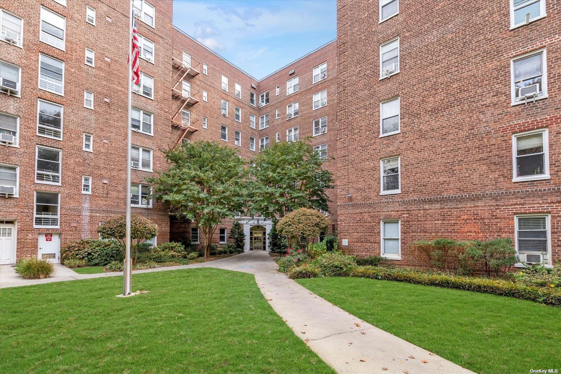 72-61 113 Street #5 K, Forest Hills, New York image 1