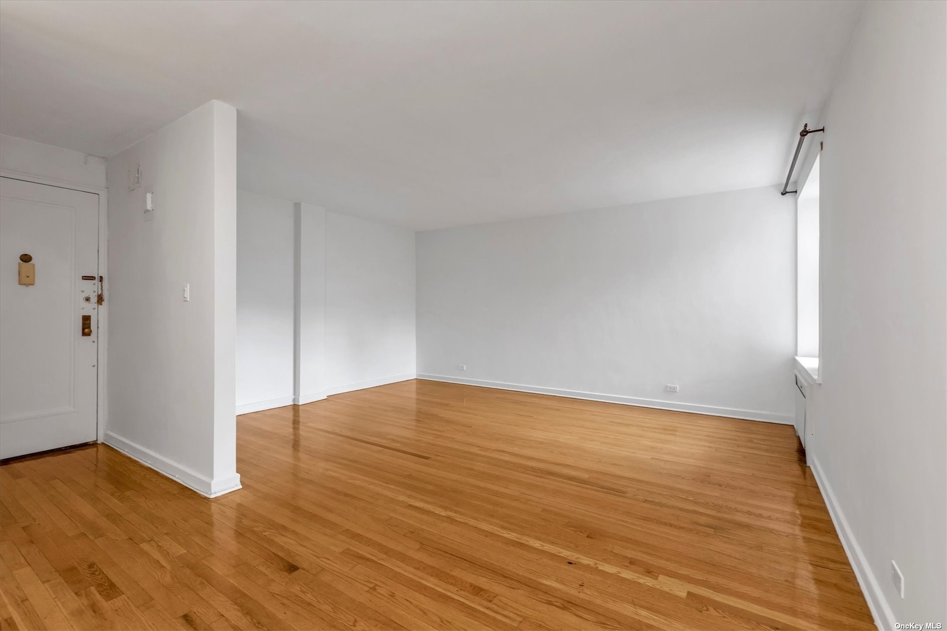 72-61 113 Street #5 K, Forest Hills, New York image 3