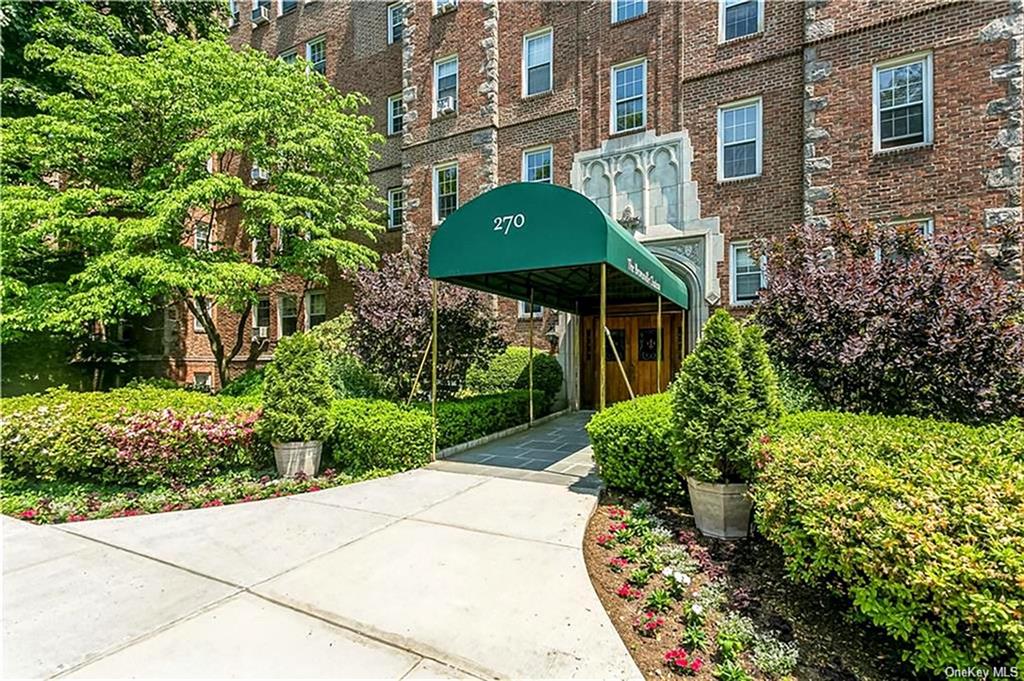 Photo 2 of 25 of 270 Bronxville Road A45 co-op property