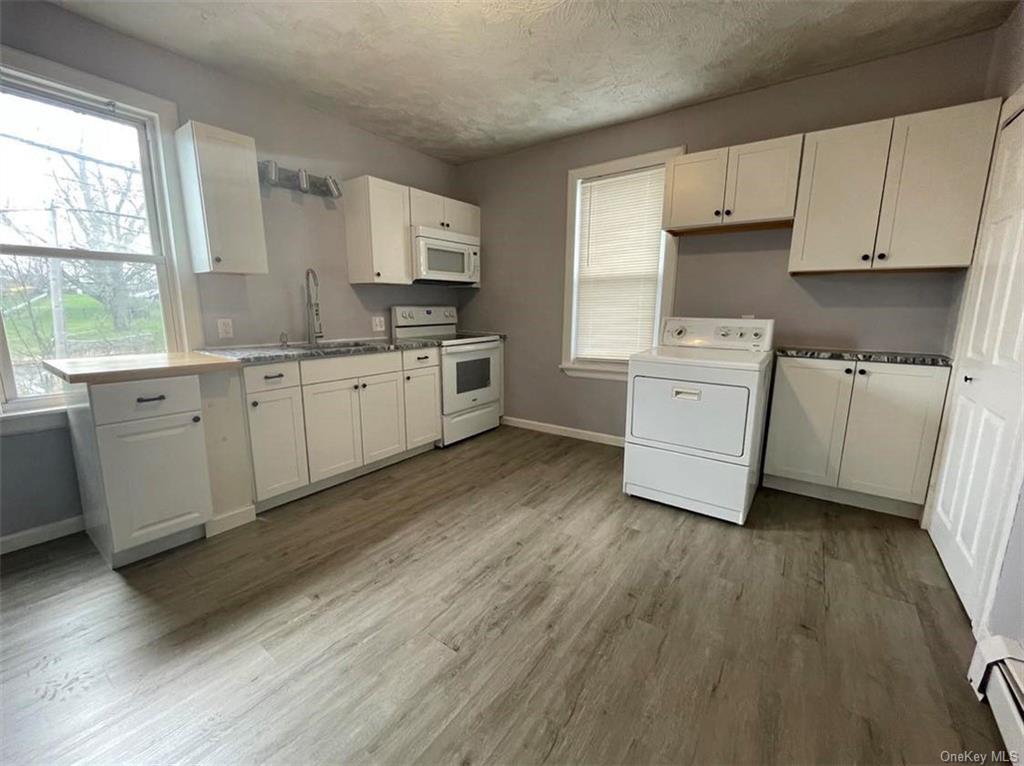Rental Property at 531 Fishkill Avenue, Beacon, New York - Bedrooms: 2 
Bathrooms: 1 
Rooms: 5  - $1,975 MO.
