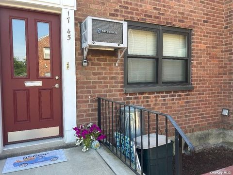 Homes For Sale - 17-45 160th Street #5-65<br/> Whitestone, NY 11357