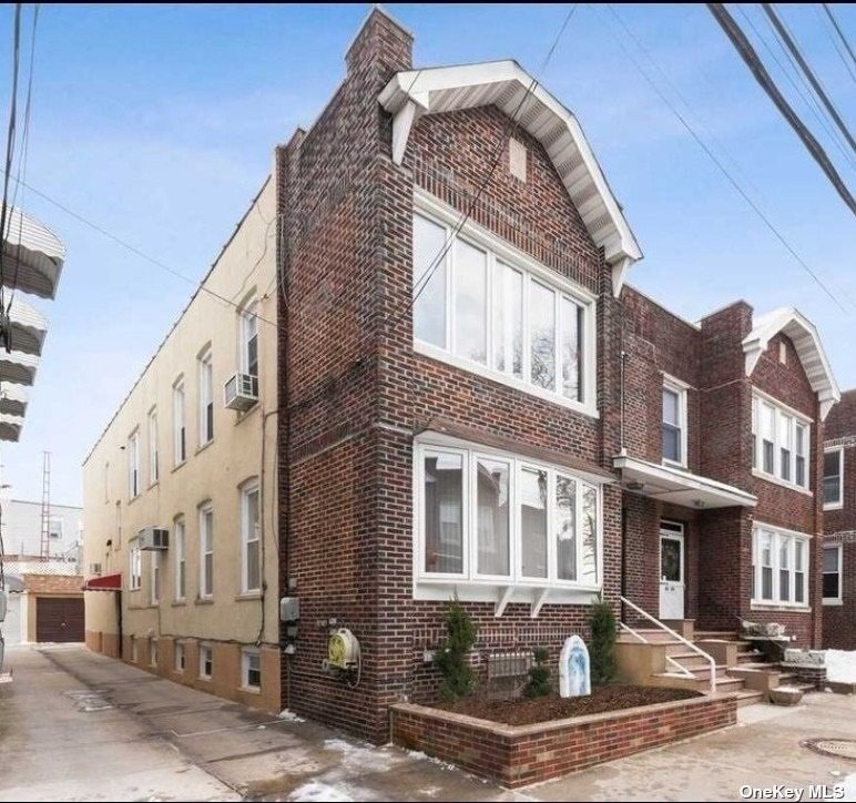 Property for Sale at 81st Avenue, Glendale, Queens, NY - Bedrooms: 8 
Bathrooms: 5 
Rooms: 14  - $1,380,000