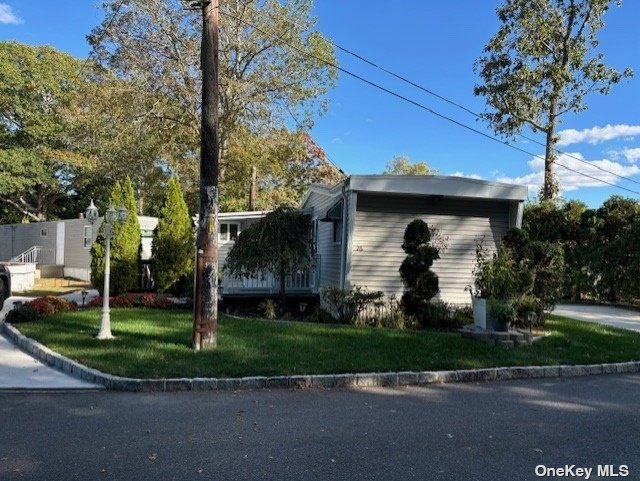 61-26 Forge Road, Riverhead, New York image 2