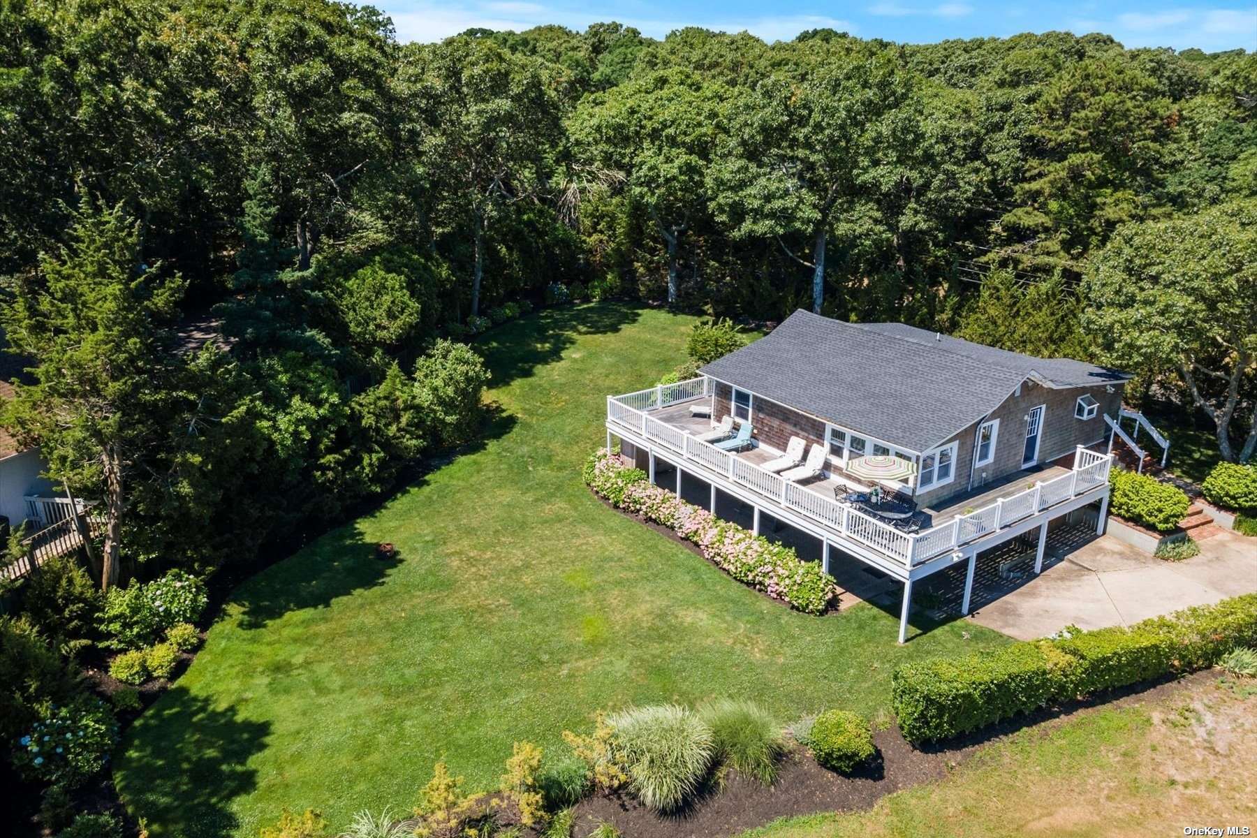 9160 Peconic Bay Boulevard, Laurel, New York image 34