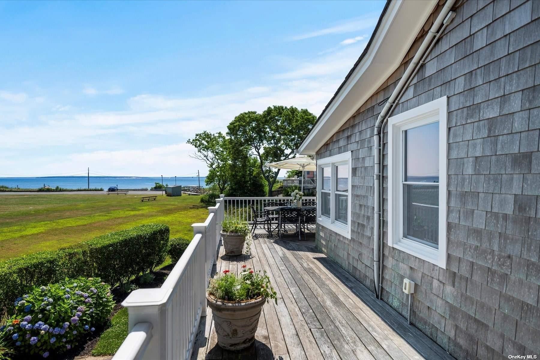 9160 Peconic Bay Boulevard, Laurel, New York image 4